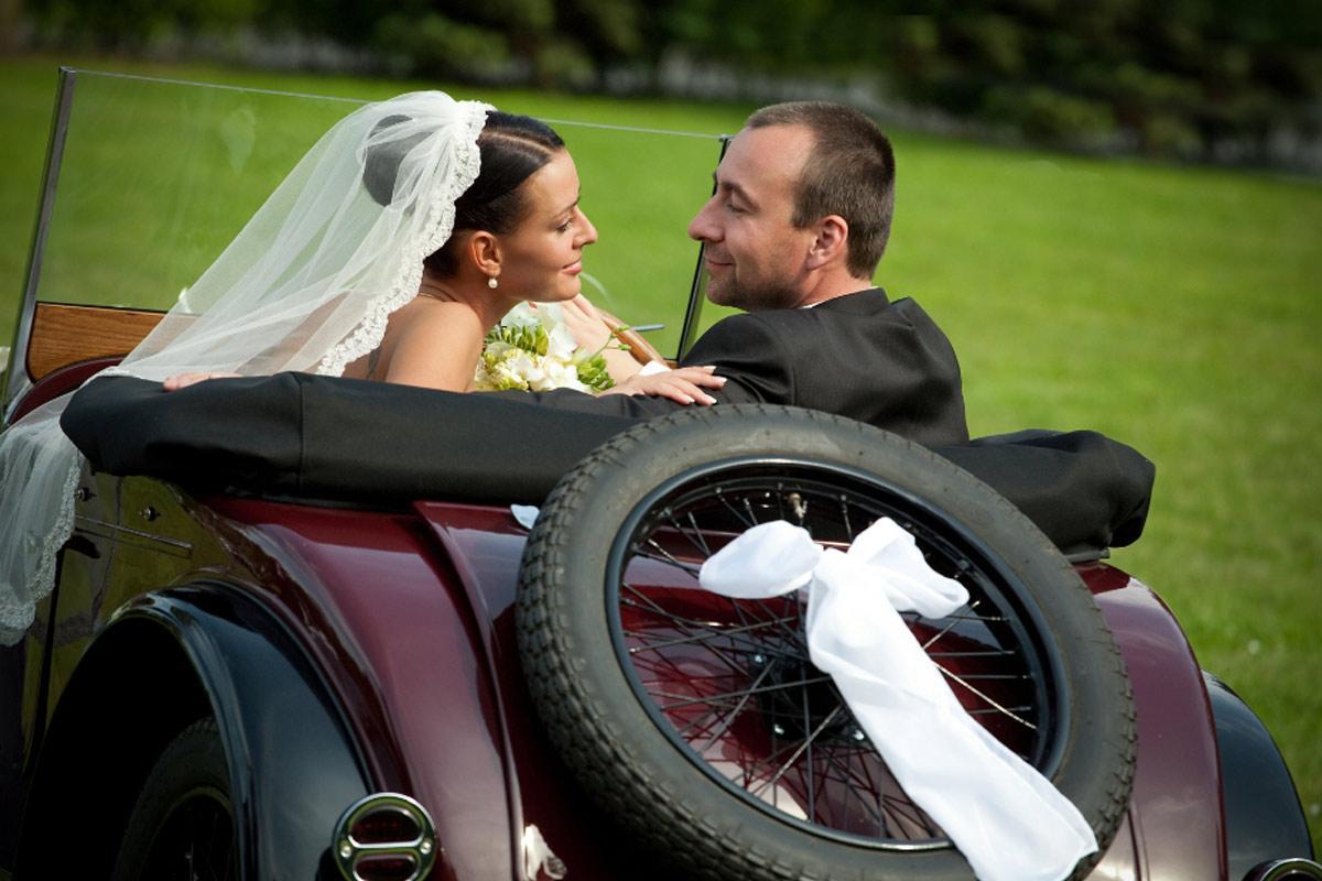 Hire Wedding Cars Chauffeurs