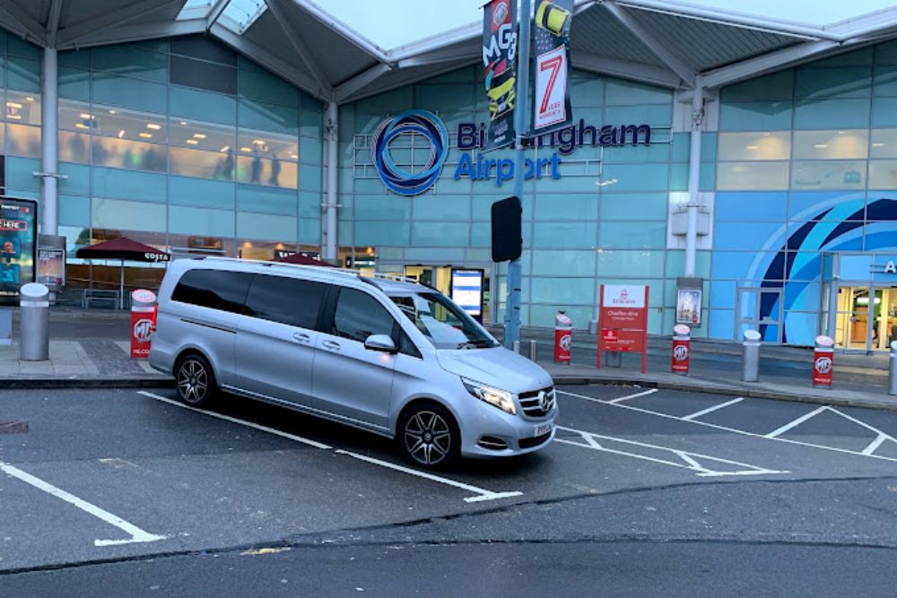V class car hire in BIrmingham airport
