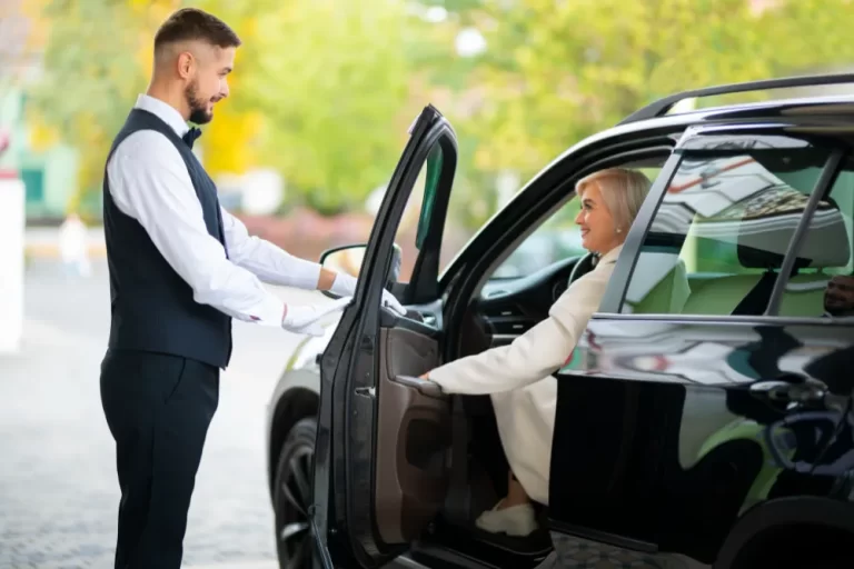 UK Summer Holidays: Travel Stress-Free by Chauffeur