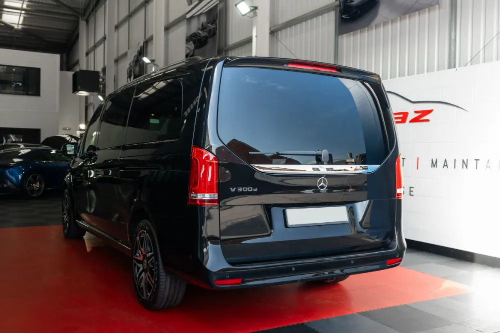 Latest V class chauffeur Service