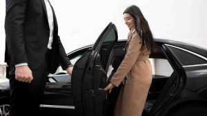 Airport Transfer vs Taxi UK Which Option Is Better for Airport Travel
