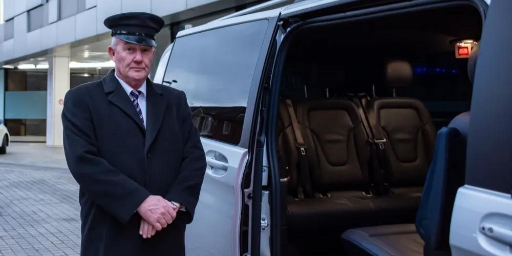 chauffeur service for traveling from london to Birmingham
