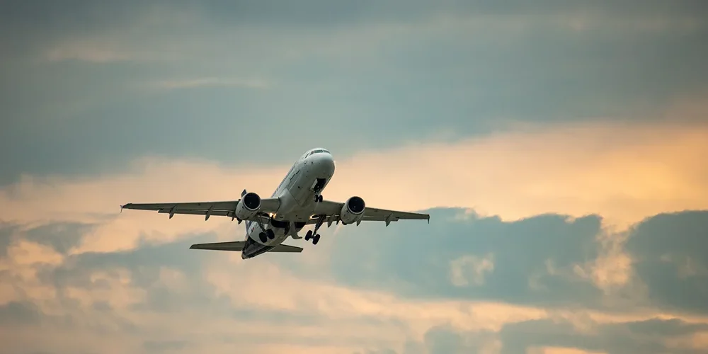 early morning flight airport transfer